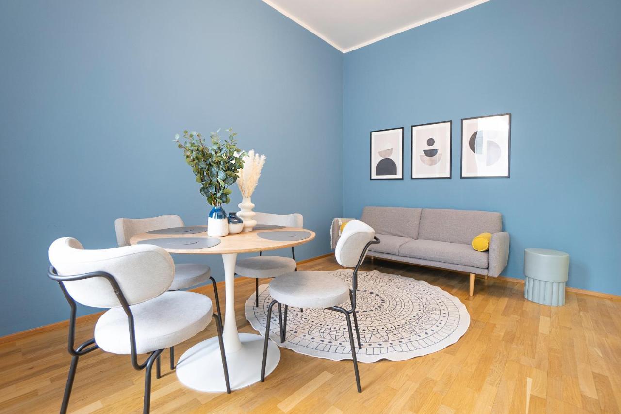 Bright Stylish Apartment With A Balcony In A Top Location Wenen Buitenkant foto