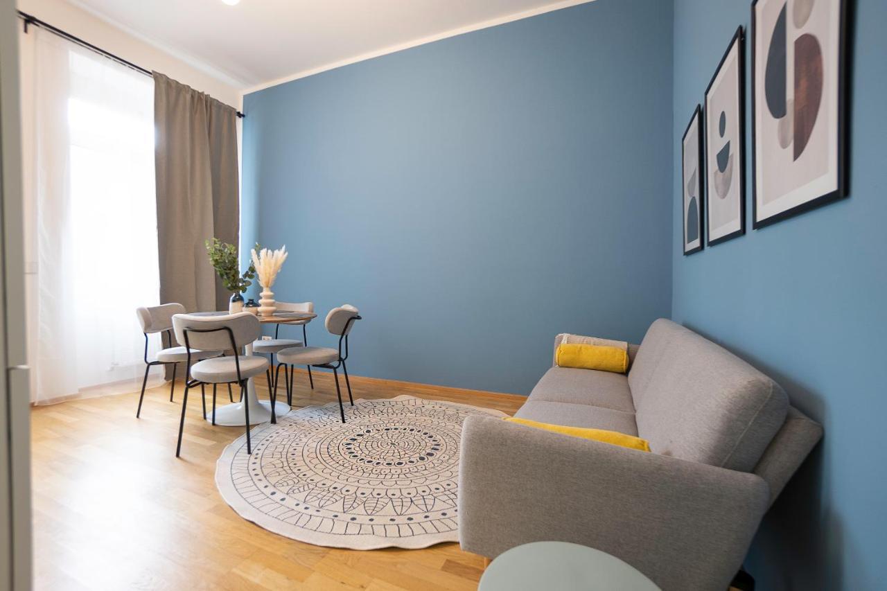 Bright Stylish Apartment With A Balcony In A Top Location Wenen Buitenkant foto
