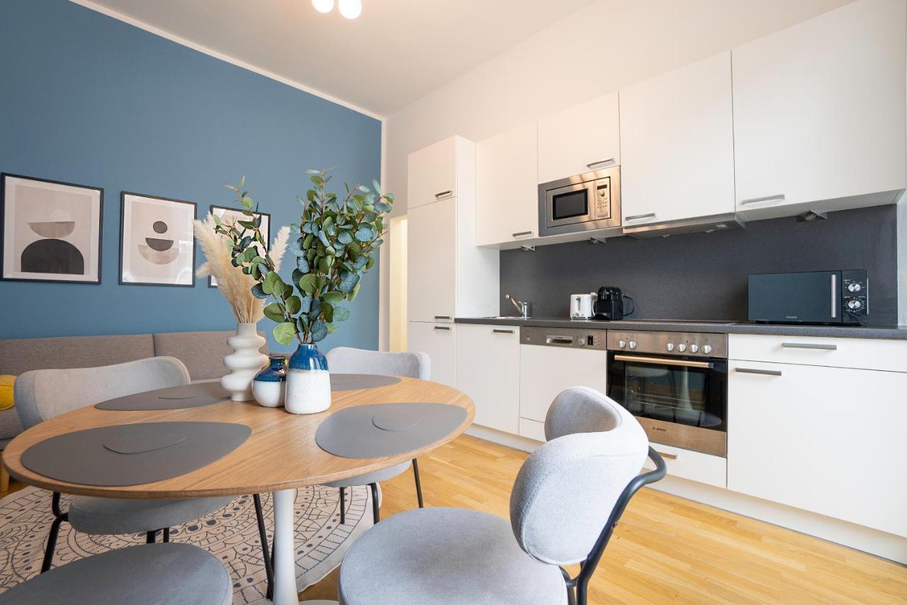 Bright Stylish Apartment With A Balcony In A Top Location Wenen Buitenkant foto