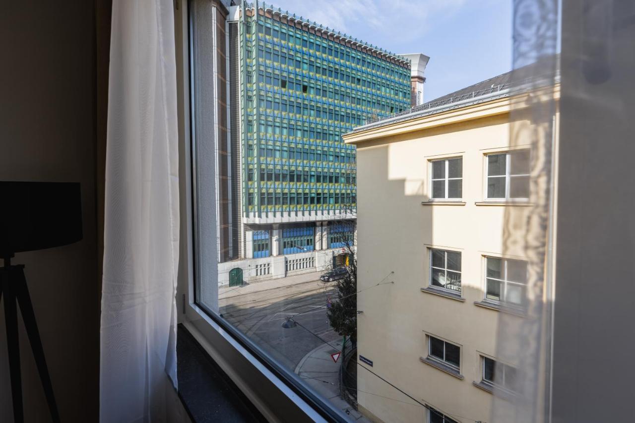 Bright Stylish Apartment With A Balcony In A Top Location Wenen Buitenkant foto
